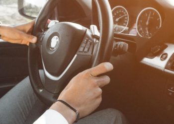 Cómo y dónde comprar piezas de coche por Internet de forma segura