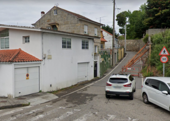 Marea de Vigo urxe melloras no barrio de Freixeiro ante a degradación de beirarúas e pavimentos