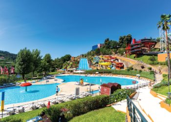 Mos organiza un viaje al parque acuático de Amarante