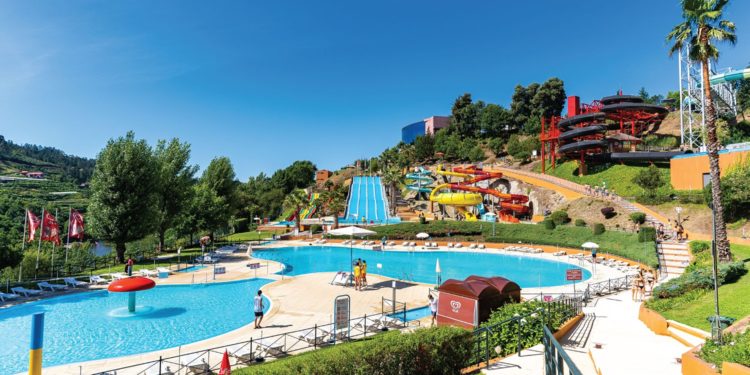 Mos organiza un viaje al parque acuático de Amarante