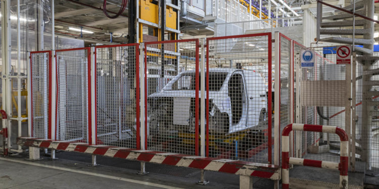 El Gobierno deja a Stellantis Vigo fuera del Perte del vehículo eléctrico y conectado