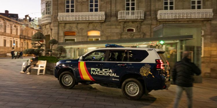 Detenido en Vigo por supuestamente comprar un móvil robado en una discoteca
