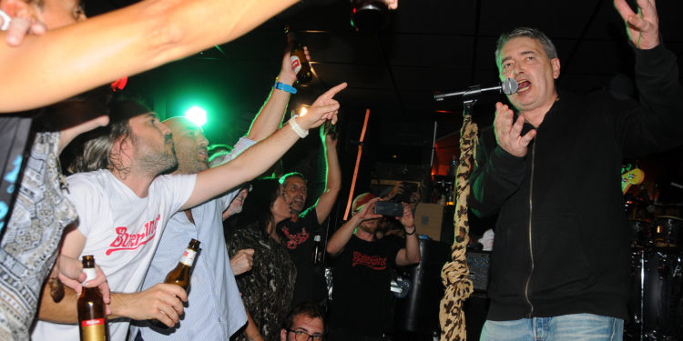 Burning y Miguel Costas llevan al Sinatra a los años 70