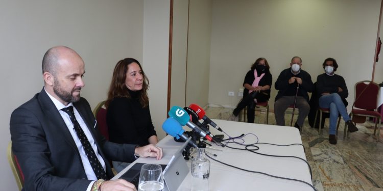 Indignación en la familia de Déborah: la Policía halla en su archivo en Madrid un móvil, cintas y fotos desconocidas