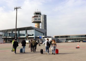 Peinador se queda con solo cinco destinos: Caballero insiste en que sigue “hablando” con aerolíneas