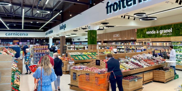 GADISA retail factura 1.345 millones de euros y supera los 8.000 puestos de trabajo en 2021