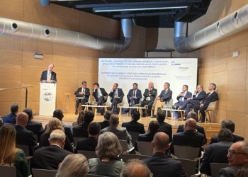 Almuiña califica de ‘difusa’ e  ‘injusta’ para el sector gallego la norma europea que veta la pesca de arrastre