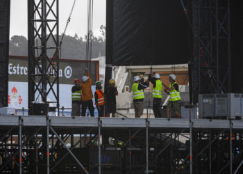 Muse monta en Vigo el mayor escenario de Galicia para deleitar a fans de 15 países