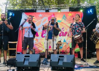 Fin de semana en Teis: música, cine, mercadillo y hasta fiesta de la espuma