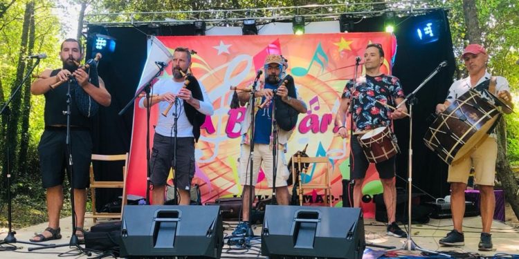 Fin de semana en Teis: música, cine, mercadillo y hasta fiesta de la espuma