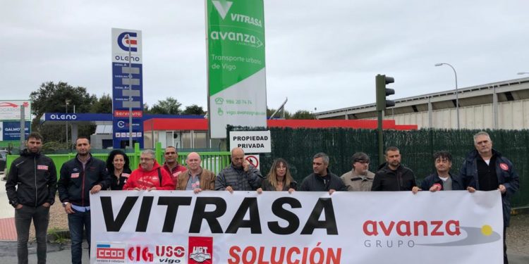 La plantilla de Vitrasa retoma las protestas por la negativa de la empresa a aceptar el laudo