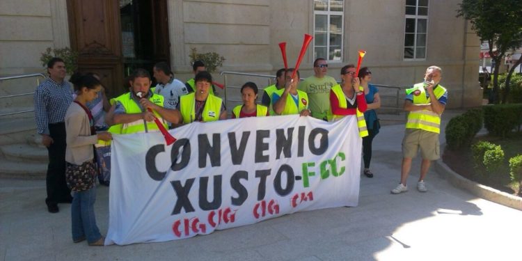 Huelga indefinida en el servicio de recogida de basura de Ponteareas