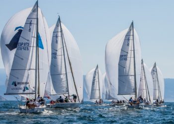 Dominio gallego en el estreno del Campeonato de España de J80 en Baiona