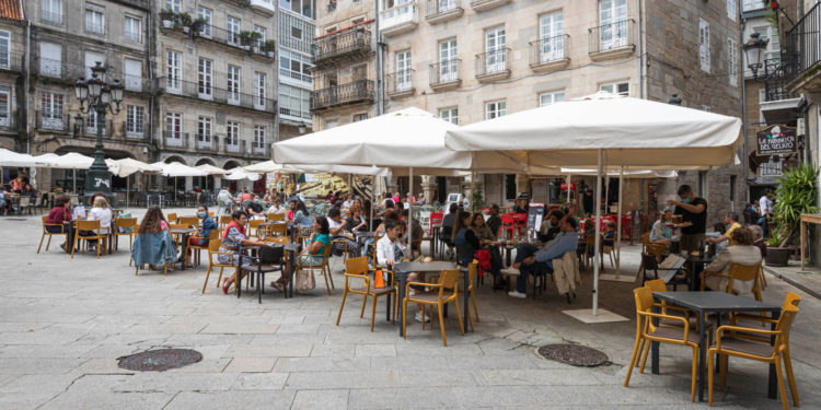 Diversión, competitividad e Historia de Vigo en la primera ‘street escape’ por el casco vello