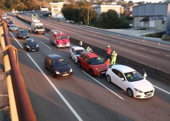 Atasco kilométrico en la salida de Vigo por la A-55 debido a una colisión múltiple