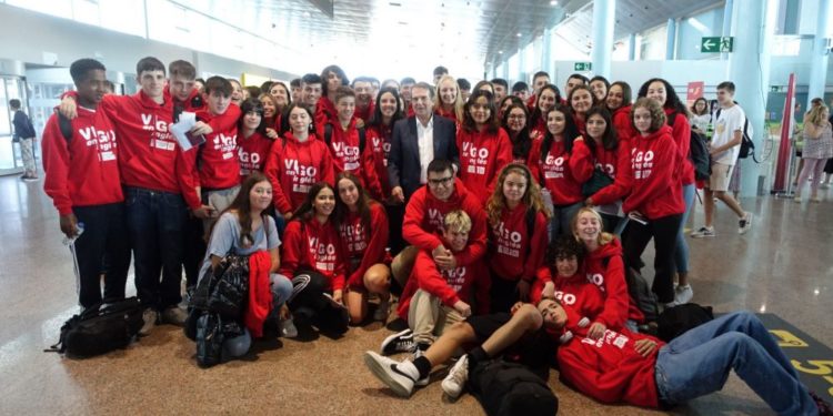 Vigo dará 205 euros por estudiante de Primaria y Secundaria para comprar libros de texto