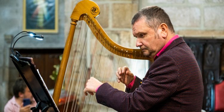 A Colexiata de Santa María de Baiona énchese de música con ‘Un camiño ben temperado’