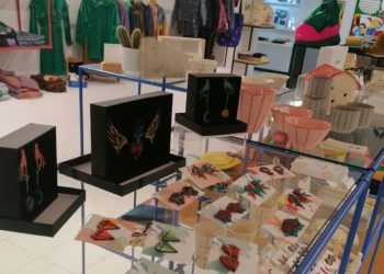 La Contenedora: ‘concept store’ con cafetería, mercadillo de diseño, talleres y arte en el centro de Vigo