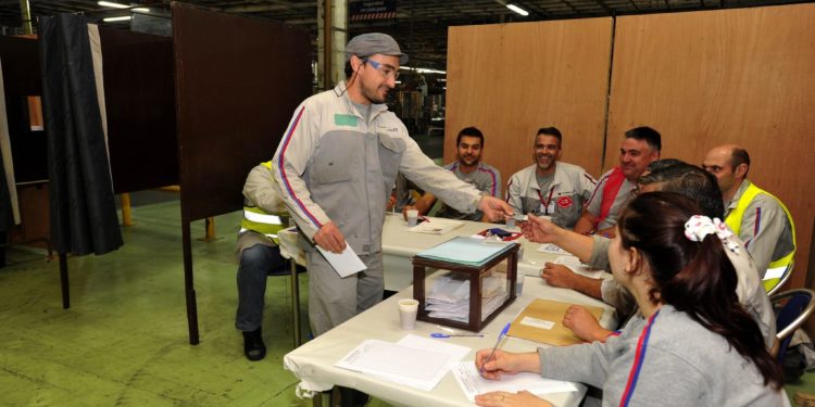 Anulan la designación de miembros de la mesa electoral central de Stellantis Vigo