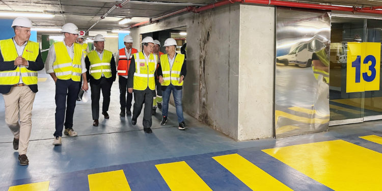 El aparcamiento robotizado de A Laxe será convencional, con 184 plazas, en marzo