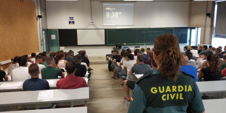 Más de 1.200 personas participan este fin de semana en Vigo en las oposiciones a la Guardia Civil