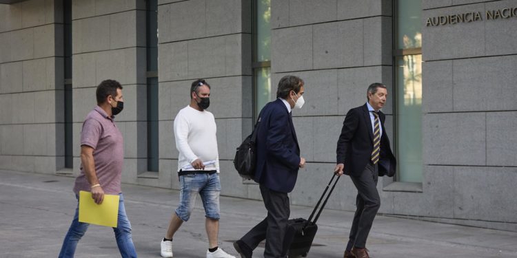El juez del ‘Pitanxo’ pide saber si se puede bajar al pecio para “comprobar” las versiones