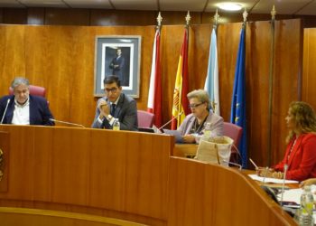 El pleno de Vigo homenajea a los participantes de la huelga de septiembre de 1972