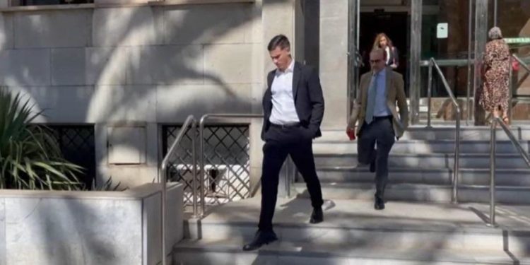 Santi Mina continuará en libertad: el tribunal desestima la prisión provisional