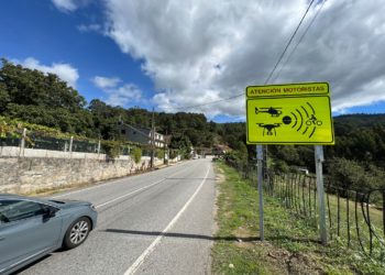 La señal que alerta a motoristas de radar con helicóptero y dron