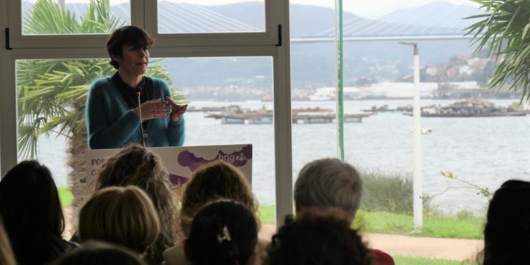 Pontón erige al BNG en «referente» de políticas feministas: «La Xunta reduce la inversión en igualdad»