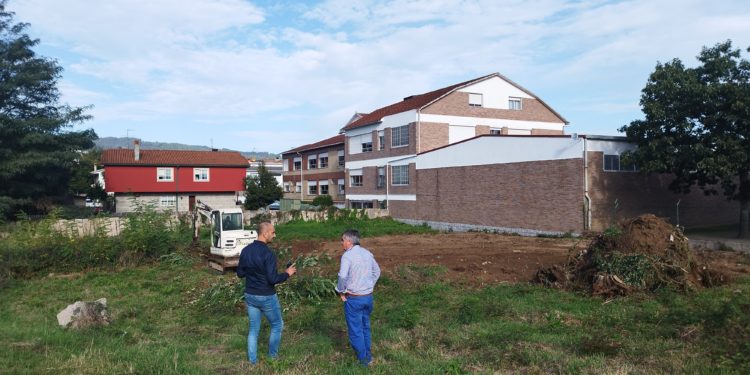 O Porriño creará un nuevo aparcamiento disuasorio gratuito cerca del centro