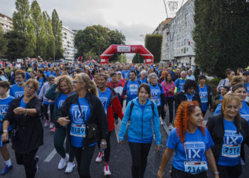 Vigo sale a la calle contra el cáncer: más de 4.000 participantes y triunfos de Tizón y Valiño