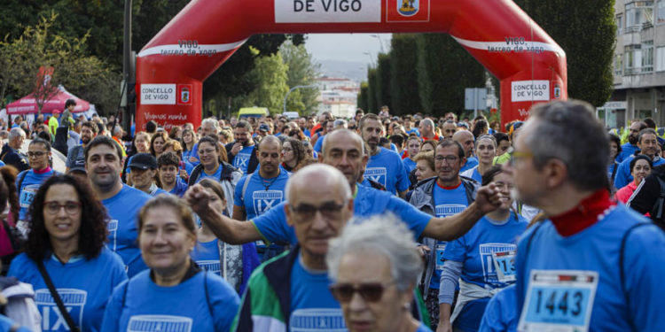 Vigo sale a la calle contra el cáncer: más de 4.000 participantes y triunfos de Tizón y Valiño