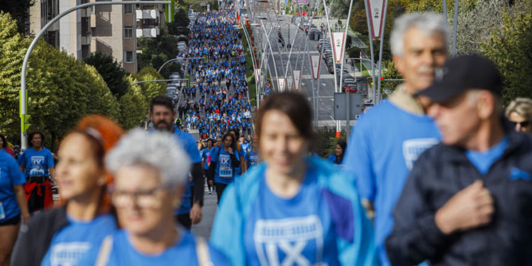 Vigo sale a la calle contra el cáncer: más de 4.000 participantes y triunfos de Tizón y Valiño