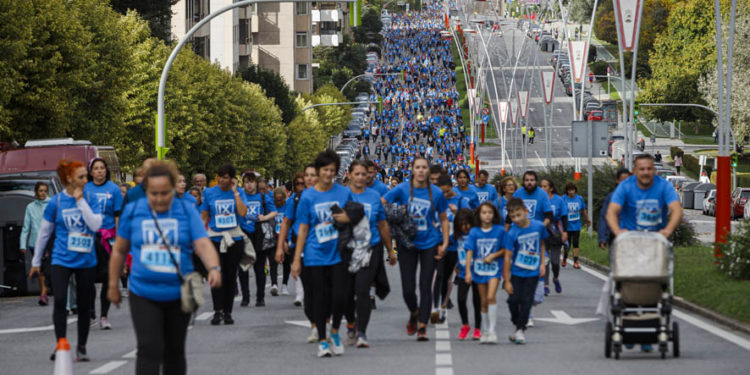 Vigo sale a la calle contra el cáncer: más de 4.000 participantes y triunfos de Tizón y Valiño