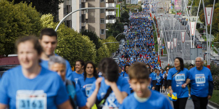 Vigo sale a la calle contra el cáncer: más de 4.000 participantes y triunfos de Tizón y Valiño