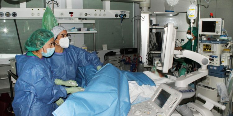 La coordinadora de ginecología de Vithas Vigo forma a especialistas de toda España en el tratamiento de miomas por radiofrecuencia