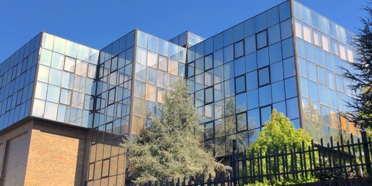 Un revés para la fábrica de componentes fotónicos