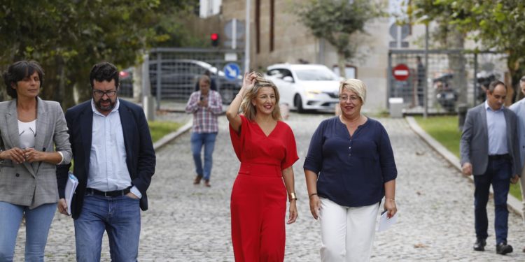 Yolanda Díaz defiende en Vigo las medidas fiscales del Gobierno frente a los «regalos a las élites» de «Rajoy y Feijóo»