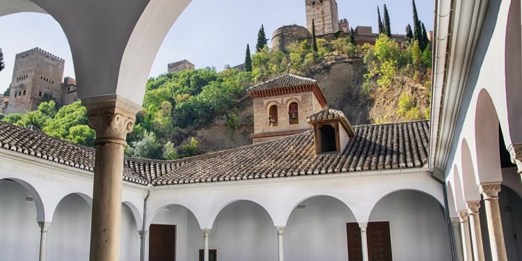 Elige (y exprime) tu destino para el puente de todos los Santos