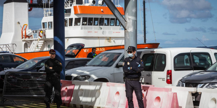 Decomisado un alijo de 45 kilos de cocaína en un barco localizado en el puerto de Vigo