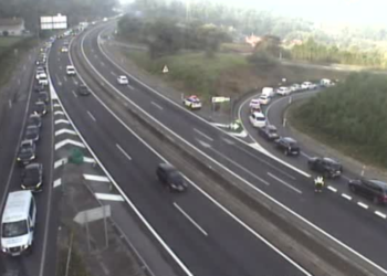 Colas kilométricas en la AP-9 ante la apertura de Conxemar