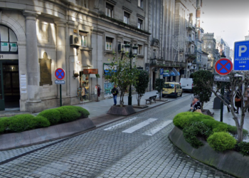 Marqués de Valladares dirá adiós a los adoquines y la calle Coruña renovará su asfalto