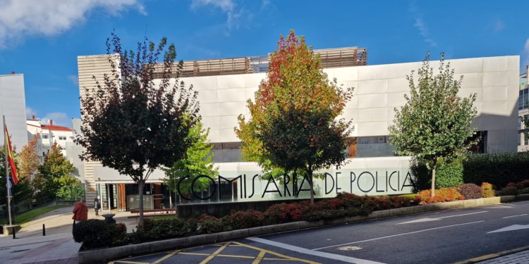 Detenido en Vigo tras robar y agredir “con gran violencia” a una persona en plena calle