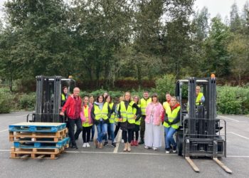 Nigrán ofrece un curso de gestión de almacén y manejo de carretilla a 13 desempleadas