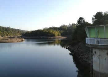 Eiras se queda con dos tercios de agua embalsada y Baíña cae por debajo del 30%