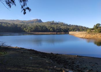 Baiona prohíbe usar agua para baldear, regar o limpiar vehículos debido a la sequía