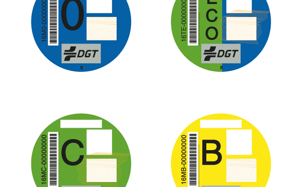 Correos duplica la venta de distintivos para las zonas de bajas emisiones en Vigo y provincia