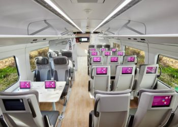 Transportes fija en Vigo la homologación de los trenes Avril para el primer trimestre de 2023