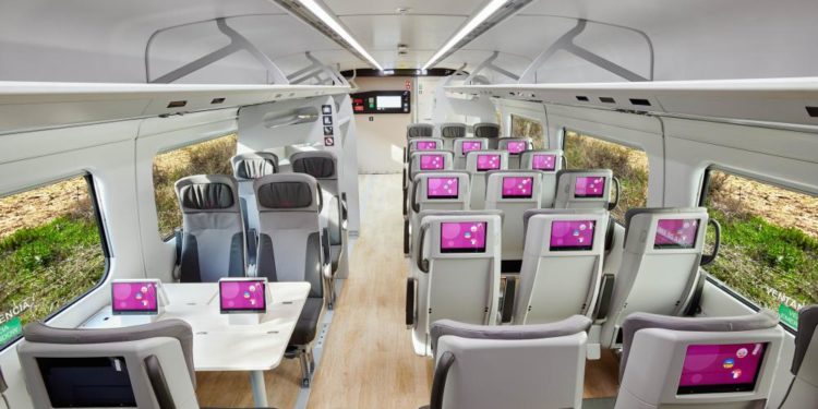 Transportes fija en Vigo la homologación de los trenes Avril para el primer trimestre de 2023